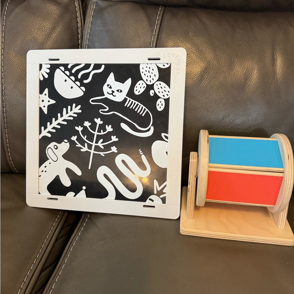 Lovevery Bundle (mirror/black and white contrast, colored spinner, & tissue box)